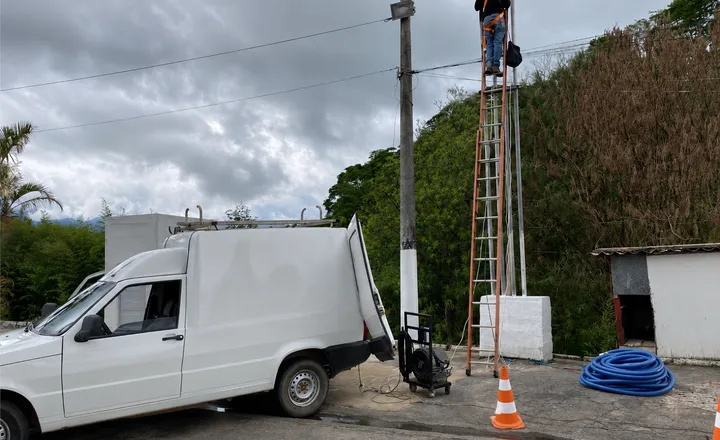 Maleta eletrônica de teste de estanqueidade em sistema de abastecimento
