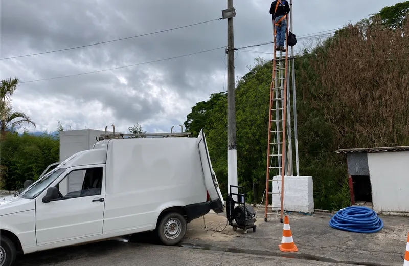 Maleta eletrônica de teste de estanqueidade em sistema de abastecimento de posto de combustível